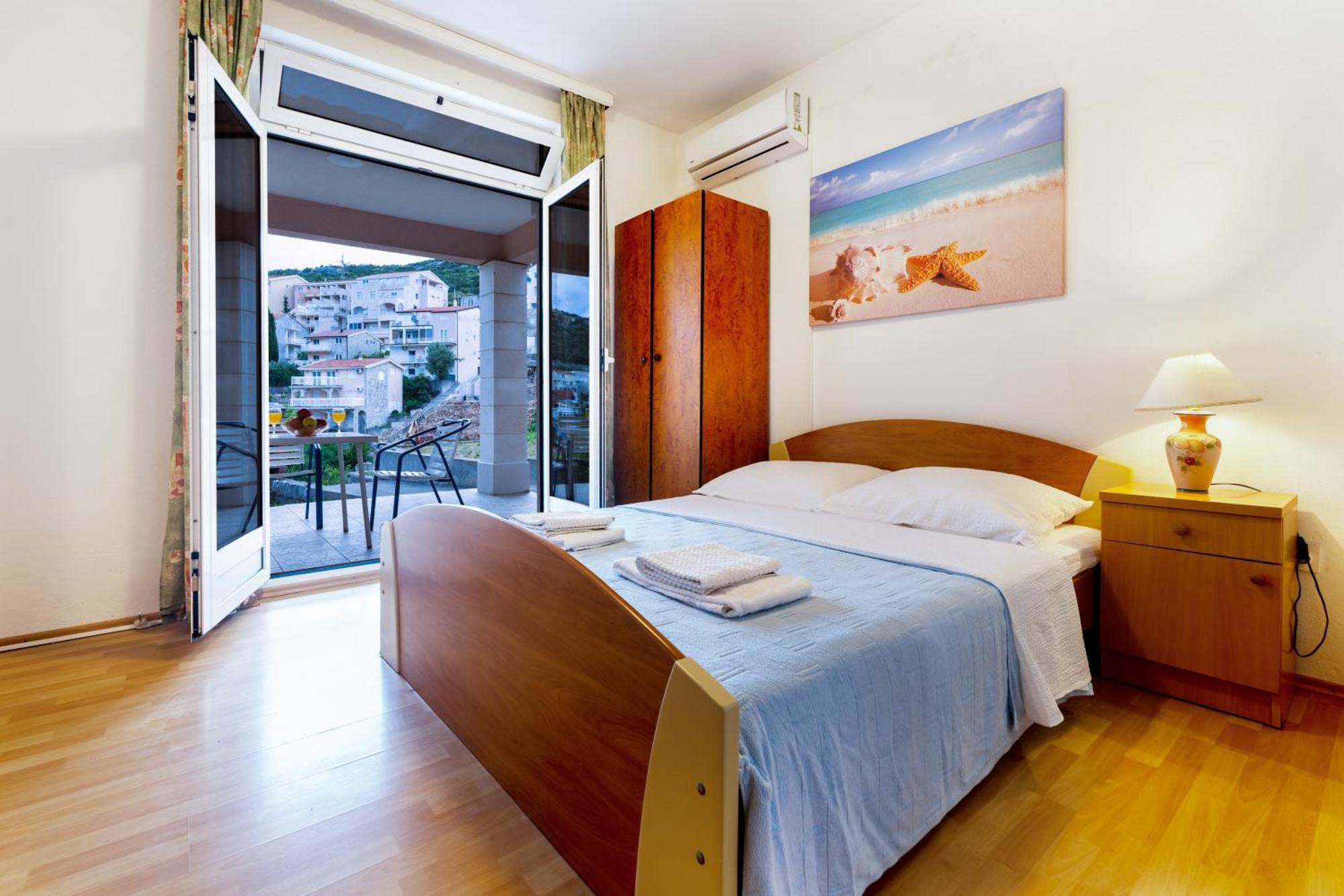 Apartments And Rooms Breeze Neum Buitenkant foto